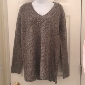 Marled Women’s VNeck Soft Sweater